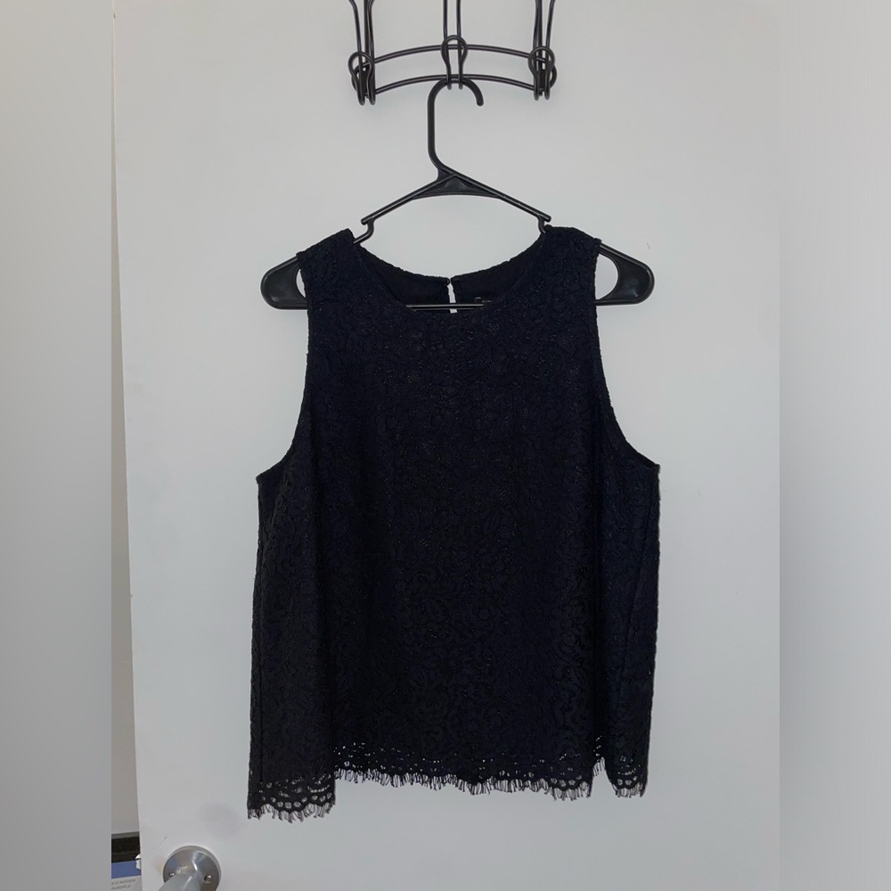Banana republic blouse lace style size M
